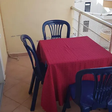 Vicino A Apolloni Sarandë